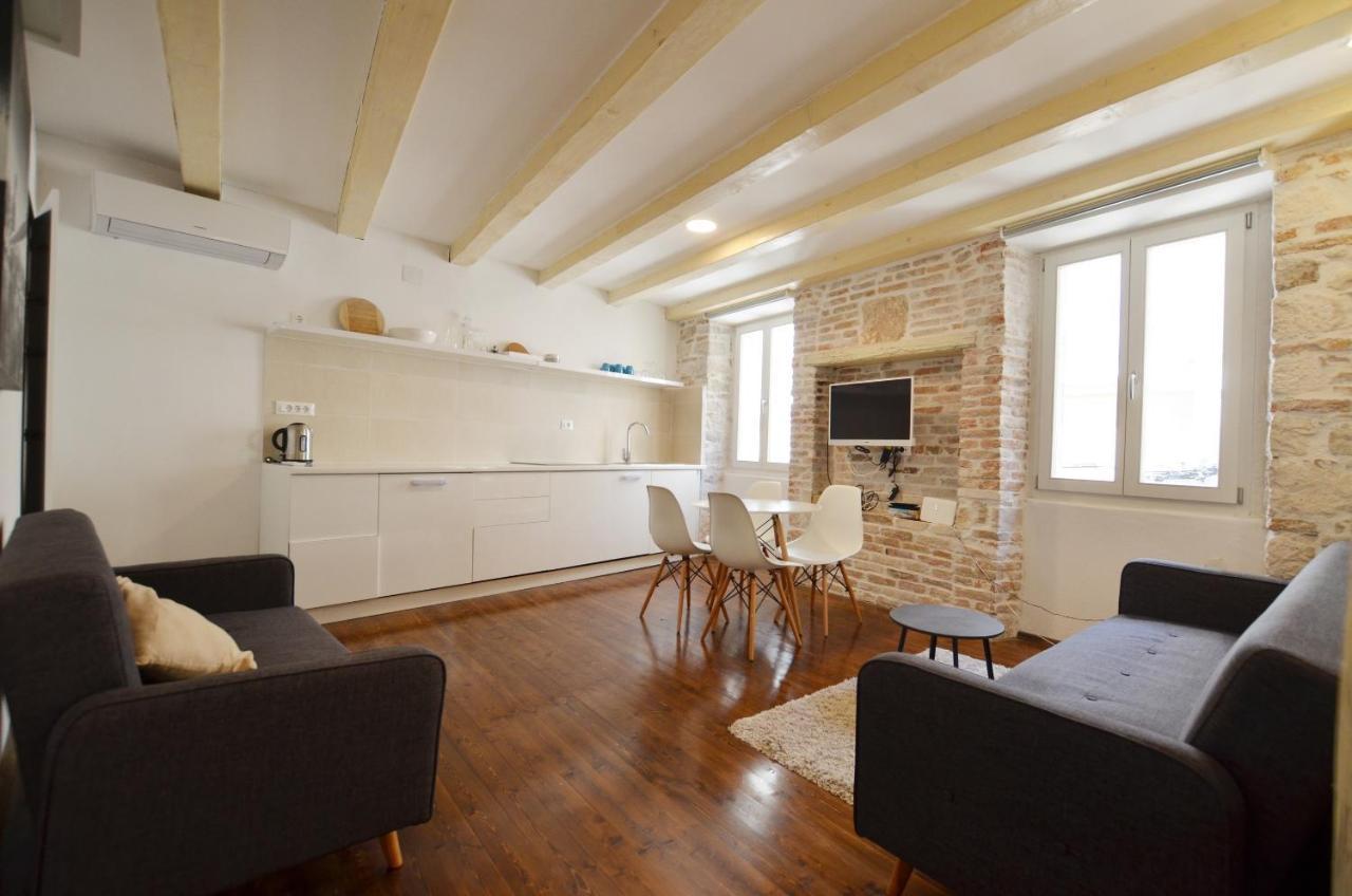 Grisia Apartments روفينج المظهر الخارجي الصورة