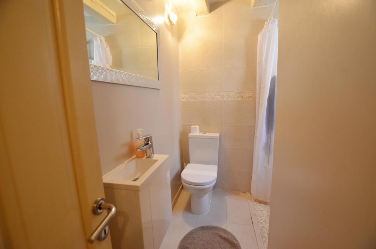 Grisia Apartments روفينج المظهر الخارجي الصورة